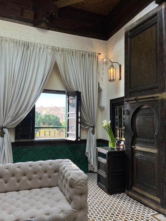 Palais De & 5*